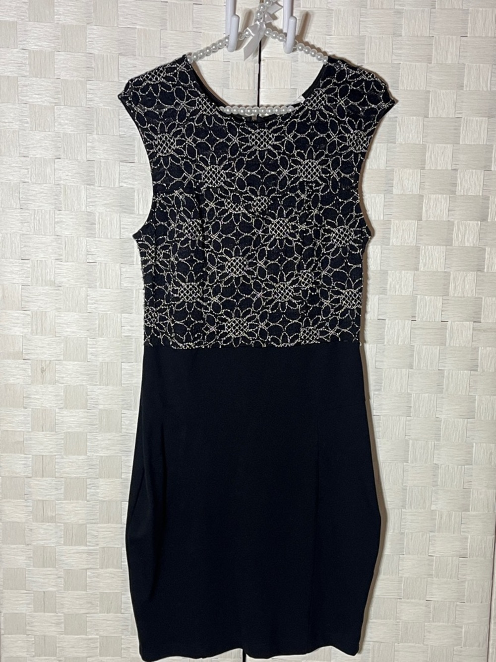 Sleeveless Black Mini Dress with Ivory Floral Lace Bodycon Versatile Size Large